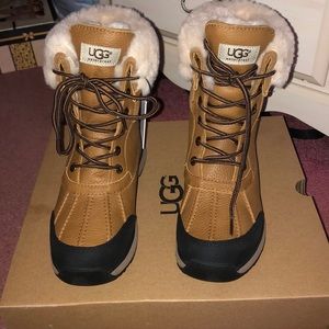 UGG Adirondack III